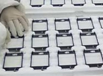 wintek-production-line-iPhone5-2