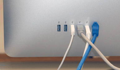 apple-thunderbolt-display-ports-back-view